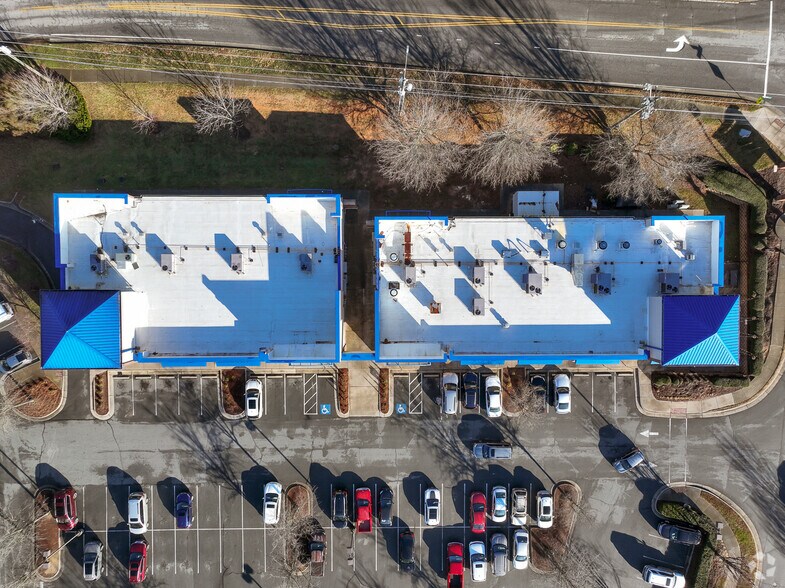More Photos Of 2516-2522 Somerset Center Dr, Winston-Salem General Retail For Lease