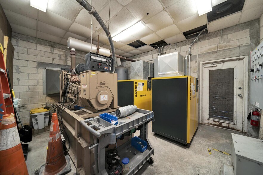 More Photos Of 12095 NW 39th St, Coral Springs Warehouse For Sale