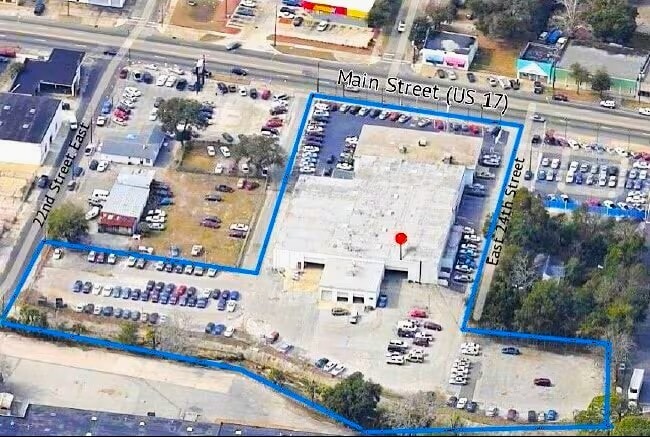 More Photos Of 3333 N Main St, Jacksonville Light Manufacturing For Lease