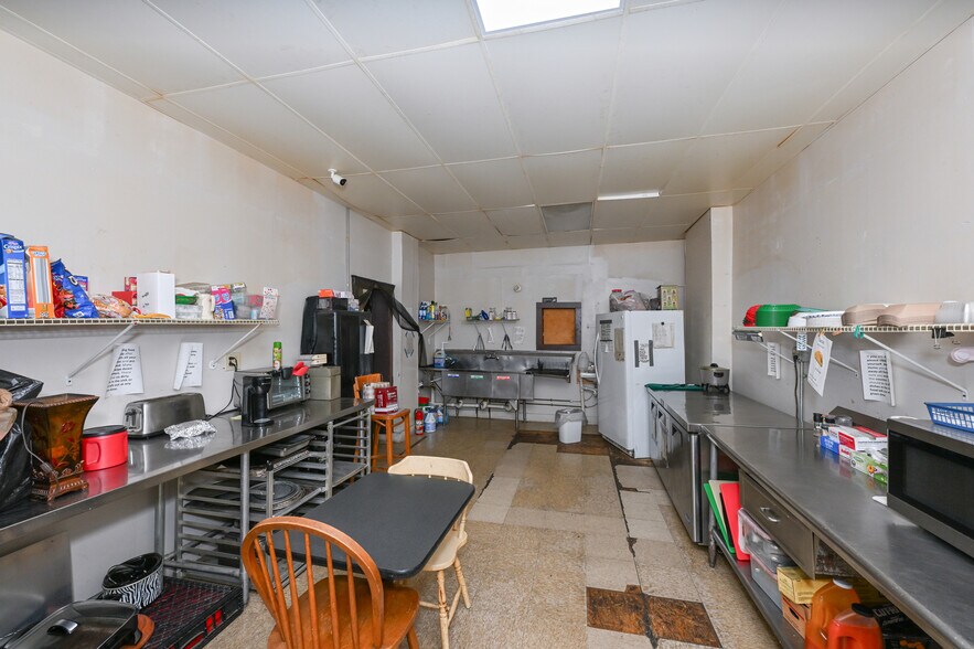 More Photos Of 3908 Denison Ave, Cleveland General Retail For Sale