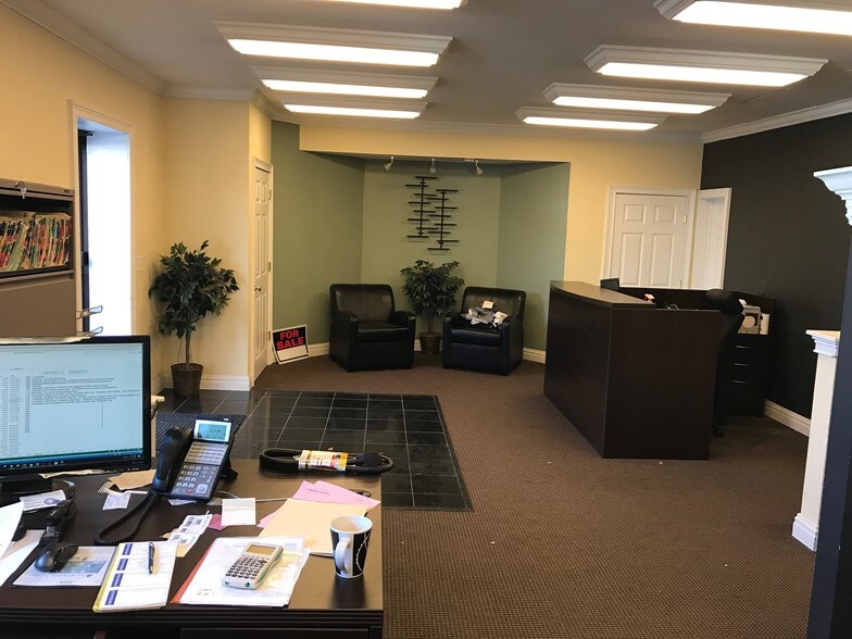 More Photos Of 30 Nurney St, Stamford Manufacturing For Sale