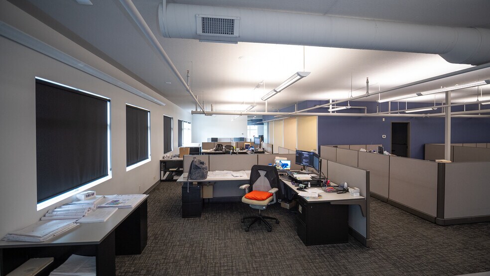 More Photos Of 3416 Lakeridge Pl NW, Rochester Office For Lease
