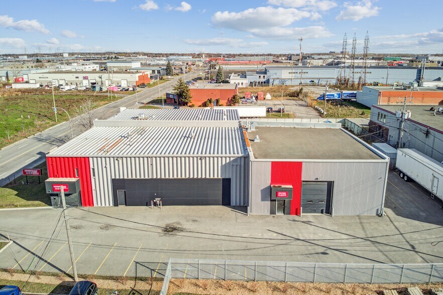 More Photos Of 1550-1560 Rue Michelin, Laval Self Storage For Sale