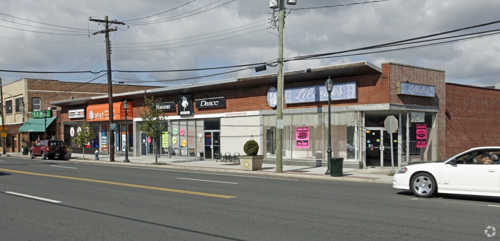 More Photos Of 851 Merrick Rd, Baldwin General Retail For Sale