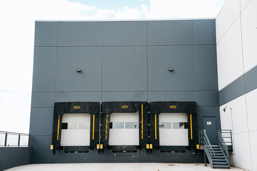 More Photos Of 1350 W 62nd Ave, Denver Warehouse For Lease
