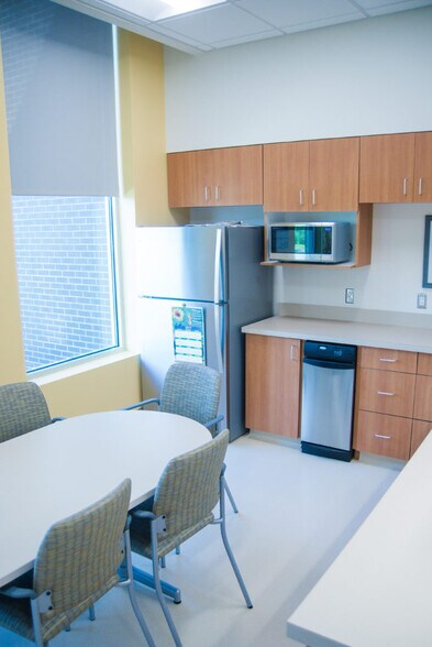 More Photos Of 4331 43rd St, North Little Rock Medical For Sale