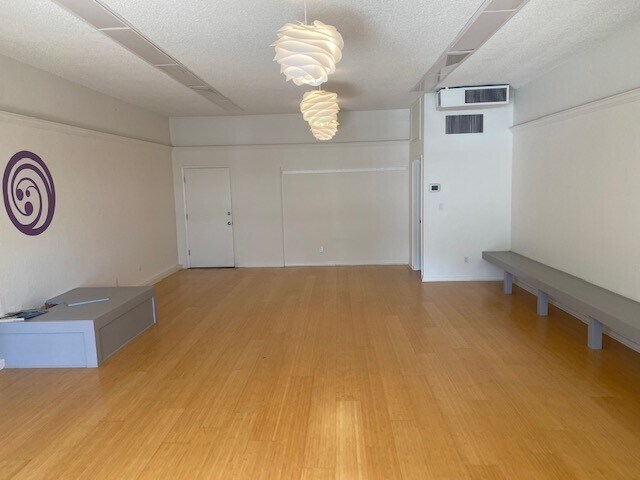 More Photos Of 947-959 Front St, Novato General Retail For Lease