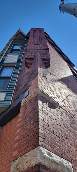 More Photos Of 221-223 Herald Pl, Syracuse Storefront Retail Residential For Sale