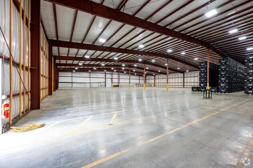 More Photos Of 2230 E Co Rd 300 N, Greensburg Distribution For Lease
