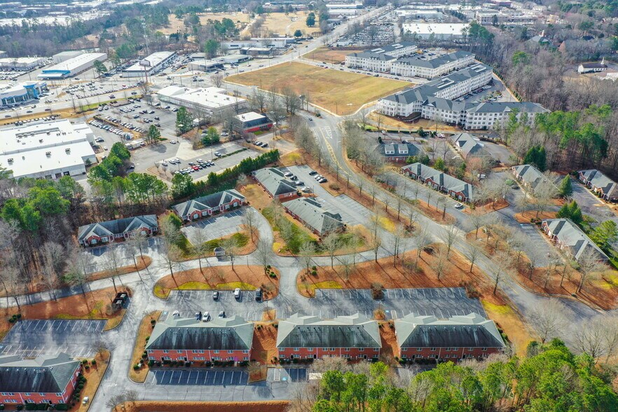More Photos Of 555 Sun Valley Dr, Roswell Office For Sale