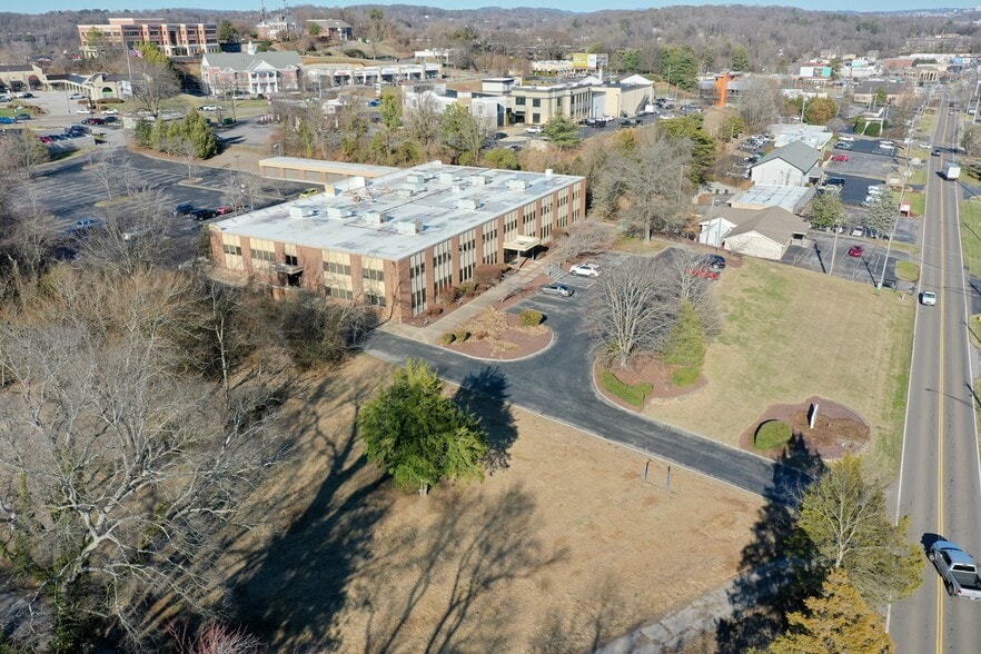 More Photos Of 6501 Deane Hill Dr, Knoxville Office For Sale