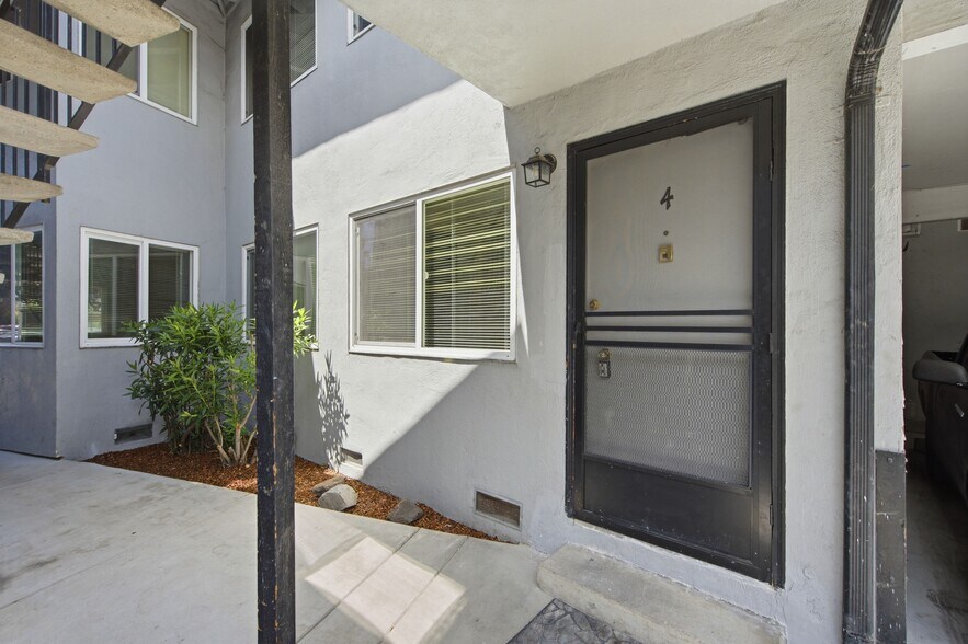 More Photos Of 1255 Woodside Rd, Redwood City Apartments For Sale