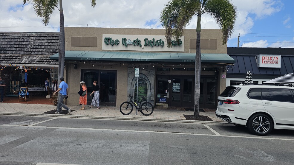 Primary Photo Of 614 Lake Ave, Lake Worth Restaurant For Lease