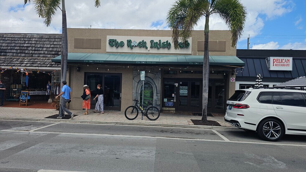 Primary Photo Of 614 Lake Ave, Lake Worth Restaurant For Sale