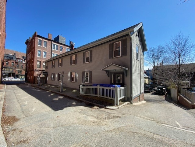 More Photos Of 4 Davis Ct, Brookline Loft Creative Space For Sale