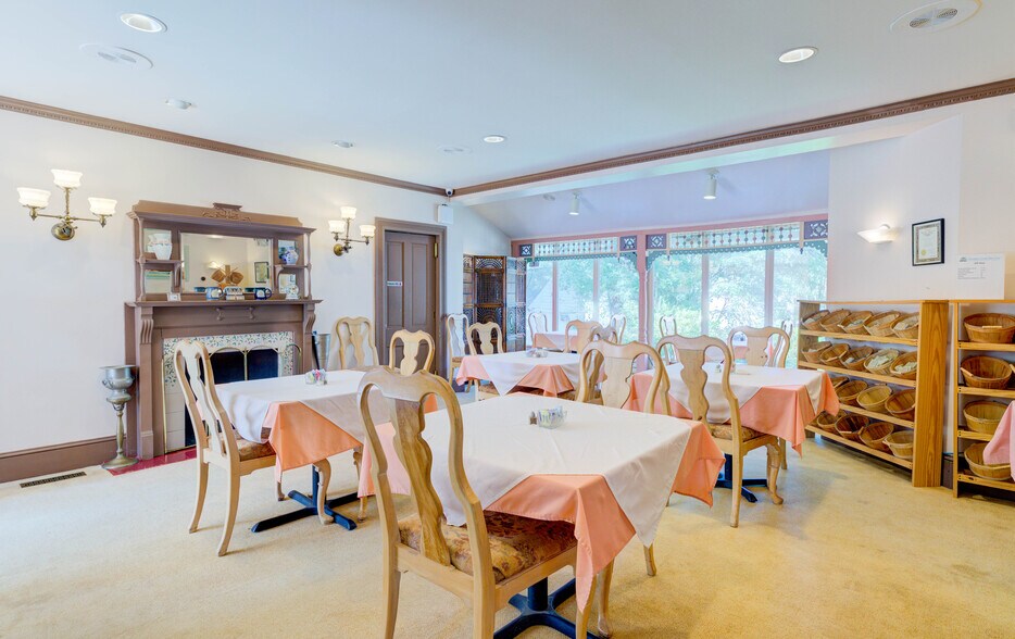 More Photos Of 4188 Nelson Rd, New Church Hotel For Sale