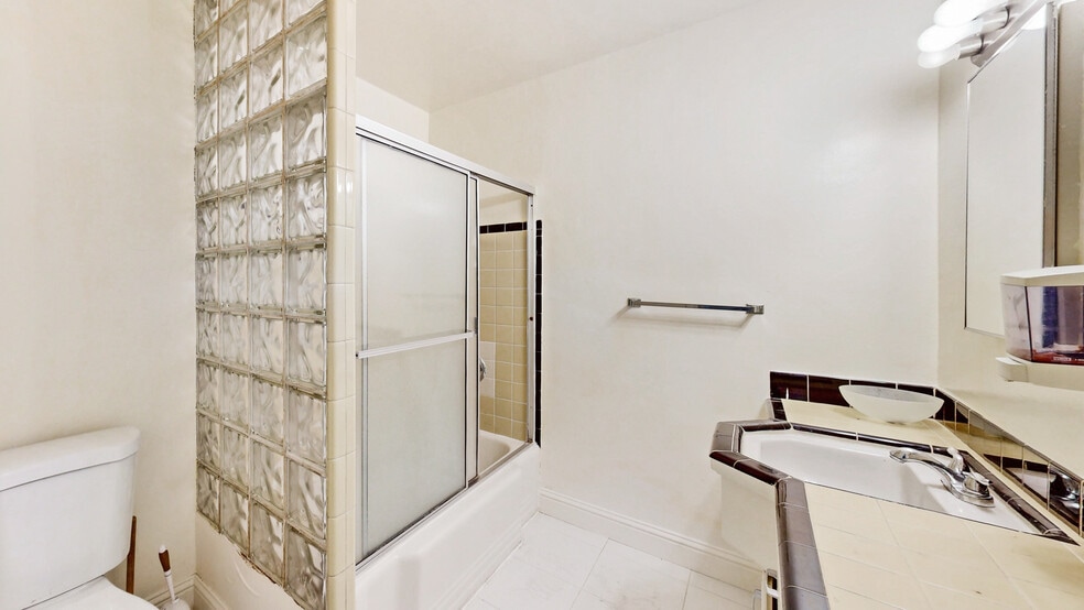 More Photos Of 12230-12240 San Pablo Ave, Richmond Office Residential For Sale