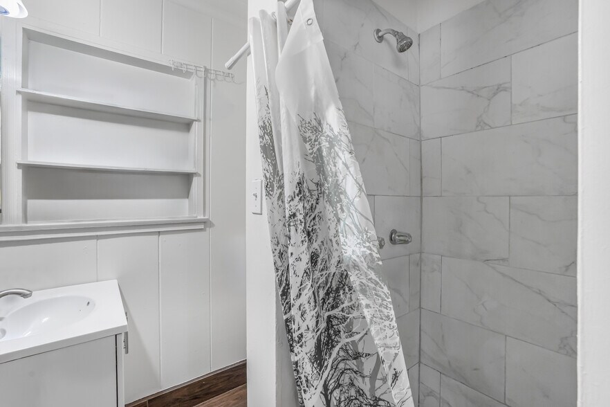 More Photos Of 136 N Garfield Ave, Oxnard Apartments For Sale