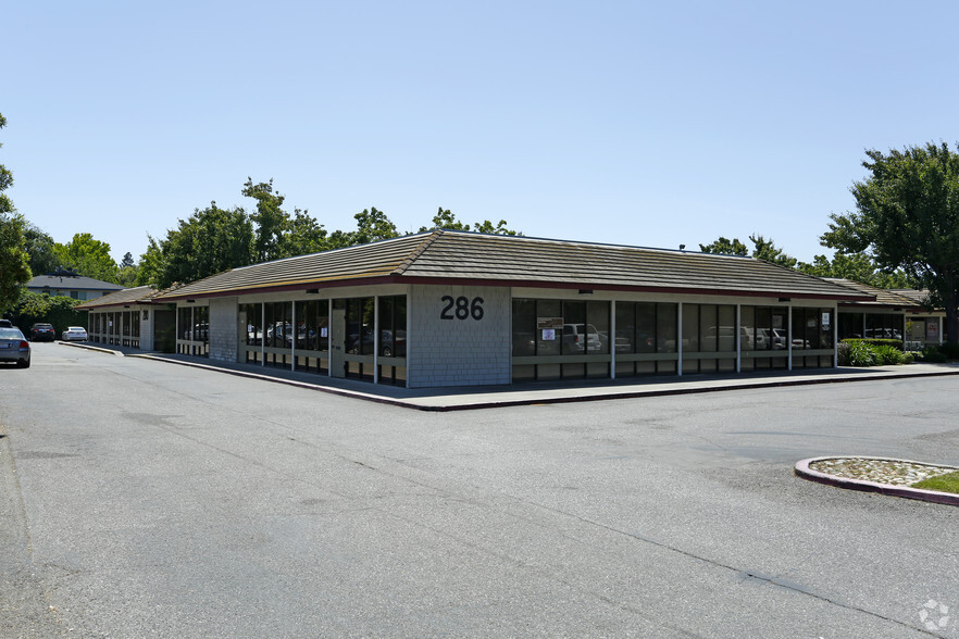 Primary Photo Of 250-286 E Hamilton Ave, Campbell Office For Lease