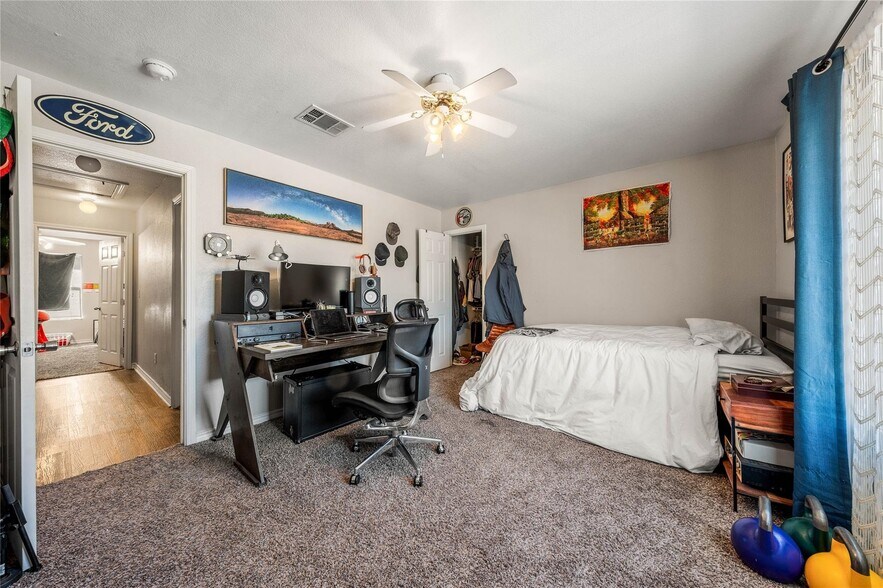More Photos Of 2537 S 3rd St, Waco Apartments For Sale
