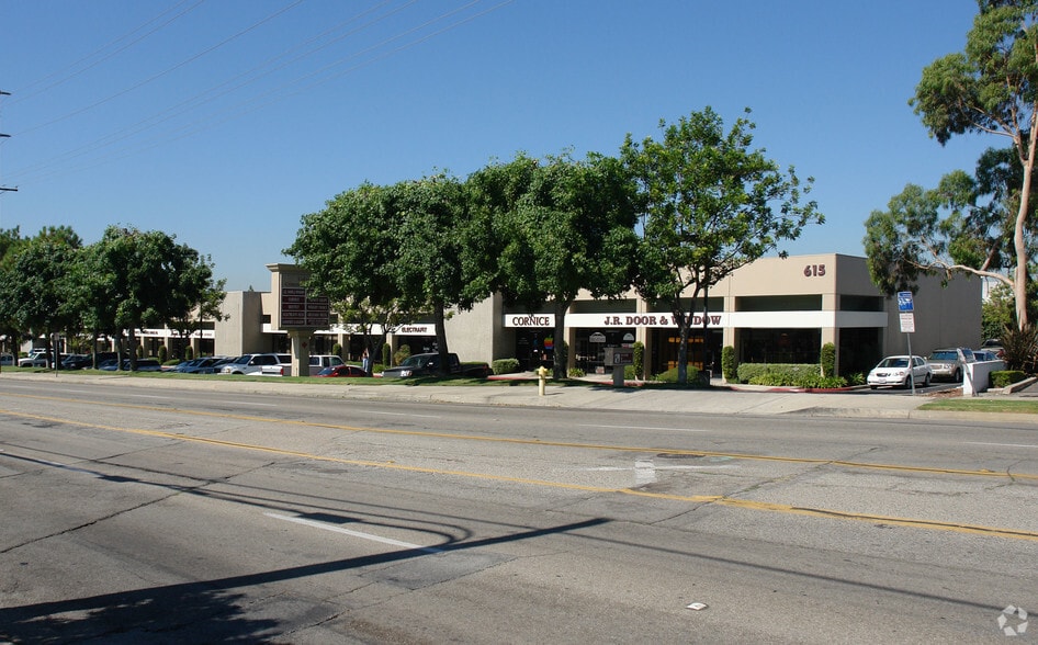 More Photos Of 555 N Benson Ave, Upland Distribution For Lease