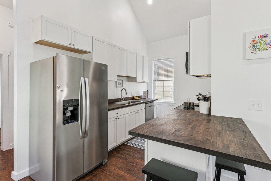 More Photos Of , Brunswick Specialty For Sale