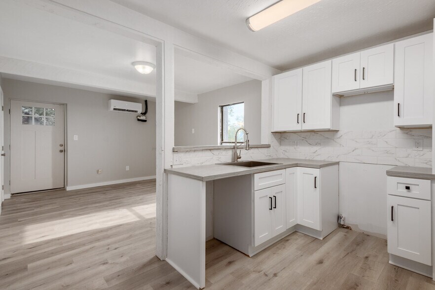 More Photos Of 2404 4th St, Cuyahoga Falls Office For Sale