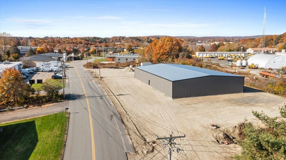 More Photos Of 15 Technology Dr, Auburn Warehouse For Lease