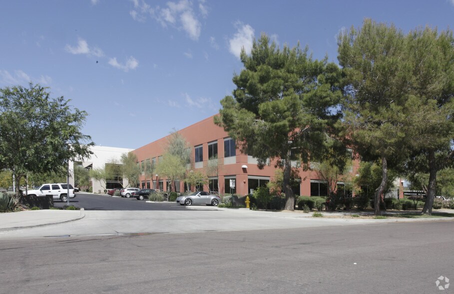 More Photos Of 2202 W Rose Garden Ln, Phoenix Office For Lease