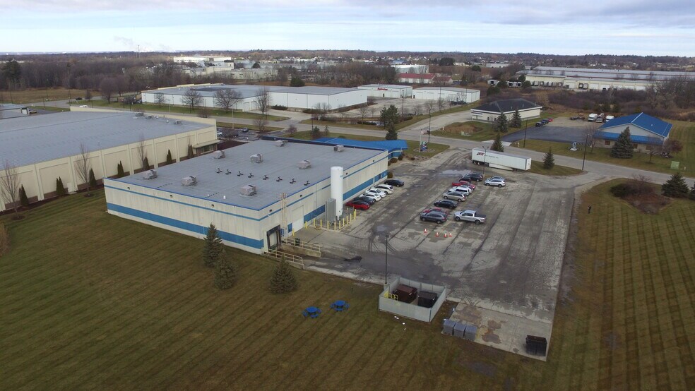 More Photos Of 3170 Yeager Dr, Green Bay Warehouse For Lease