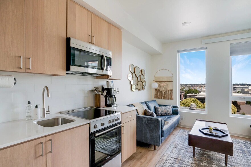 More Photos Of 3046 17th Ave W, Seattle Apartments For Lease