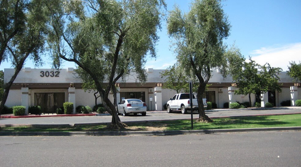 More Photos Of 3311-3347 W Earll Dr, Phoenix Unknown For Lease