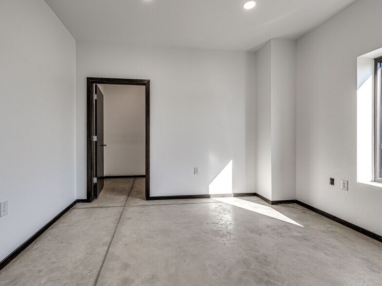 More Photos Of 11900 S Meridian, Oklahoma City Warehouse For Sale