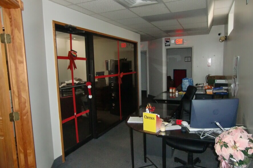 More Photos Of 924-934 Main St, Springfield Office Residential For Sale