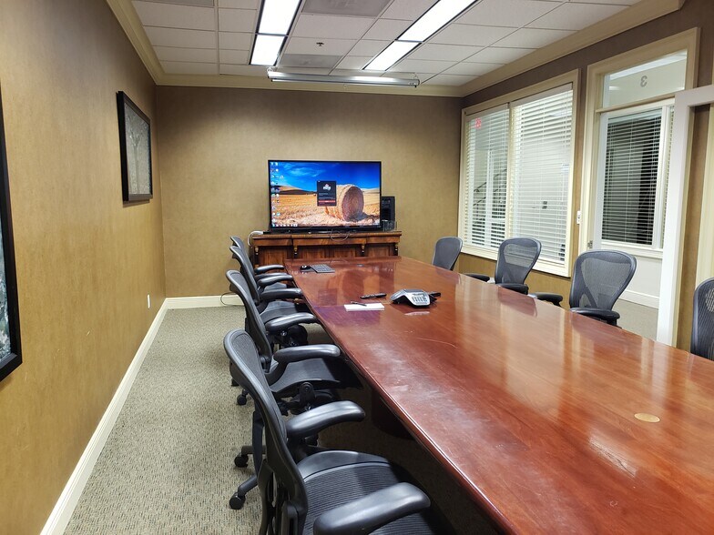 More Photos Of 13131 University Dr, Fort Myers Office For Lease