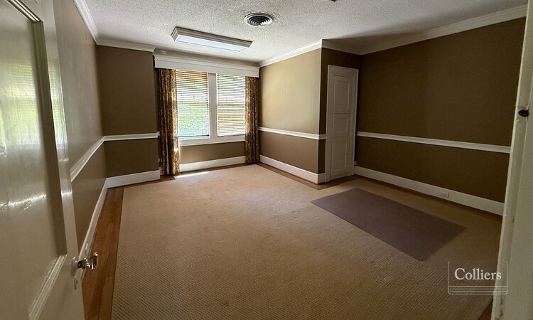 More Photos Of 307 Pettigru St, Greenville Office For Sale