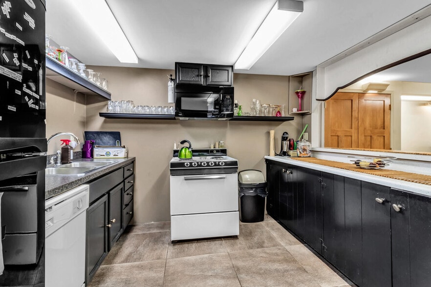 More Photos Of 5107 Langford Rd, North Collins Hospitality For Sale