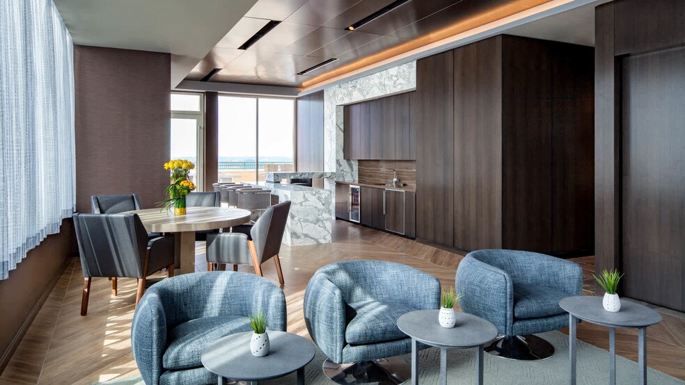 More Photos Of 901 N Nelson St, Arlington Apartments For Lease