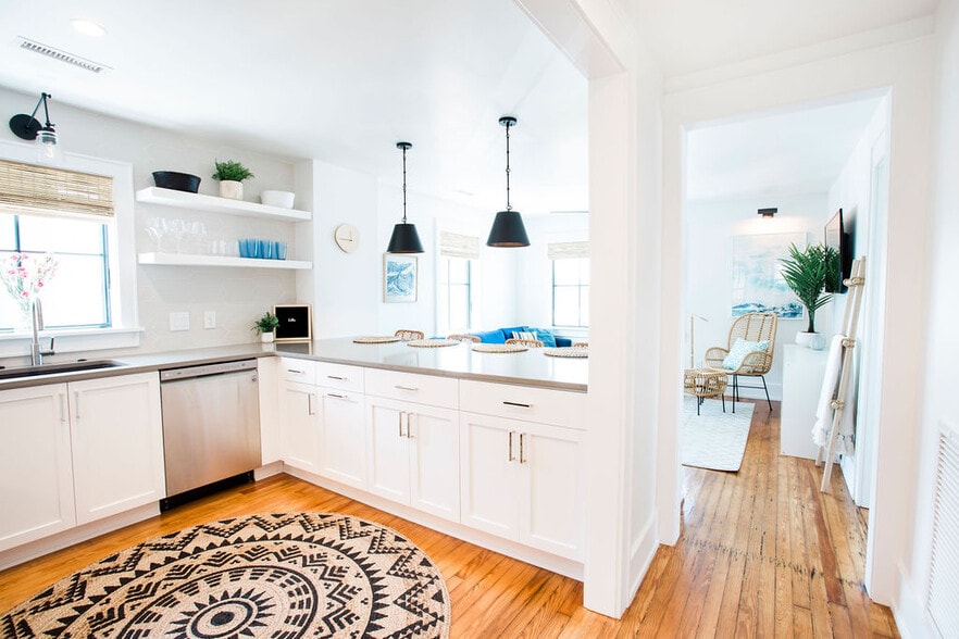 More Photos Of 112 Cape Fear Blvd, Carolina Beach Freestanding For Sale