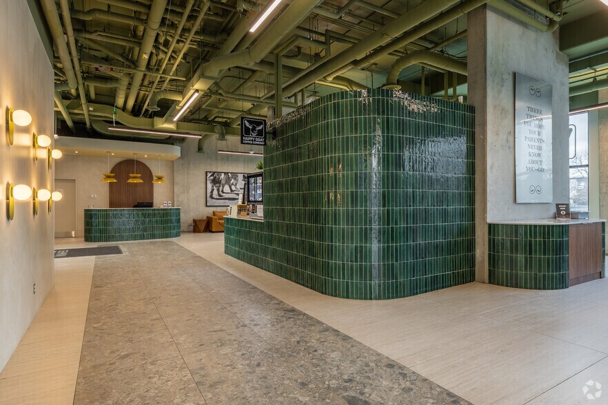 More Photos Of 2140 Baseline, Ottawa Apartments For Lease