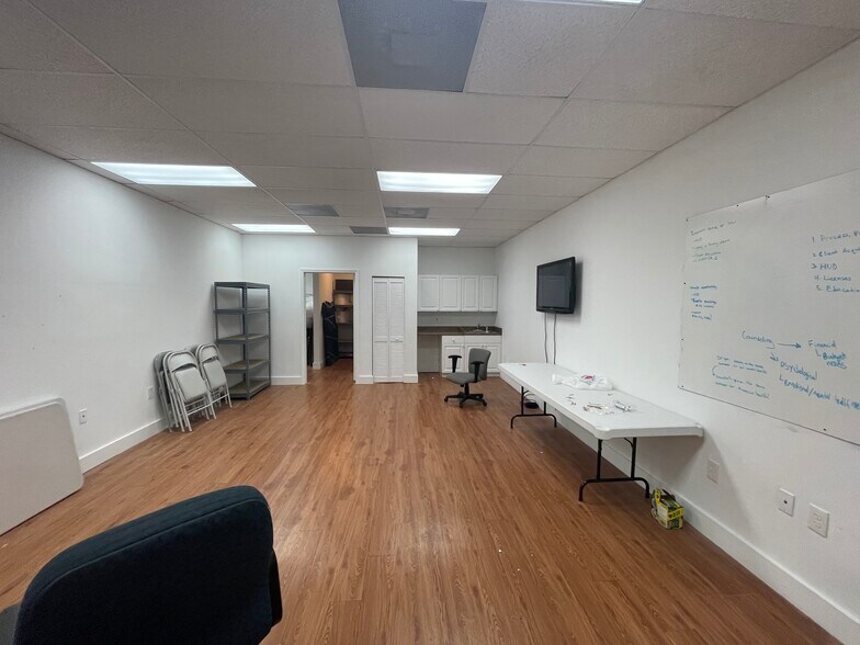 More Photos Of 4710-4876 N Hiatus Rd, Sunrise Office For Lease