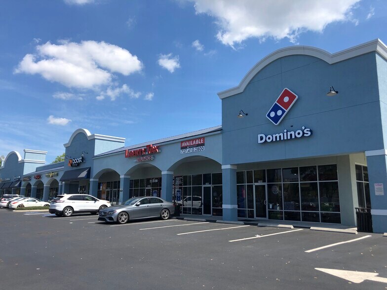 More Photos Of 2100-2172 34th St S, Saint Petersburg General Retail For Lease