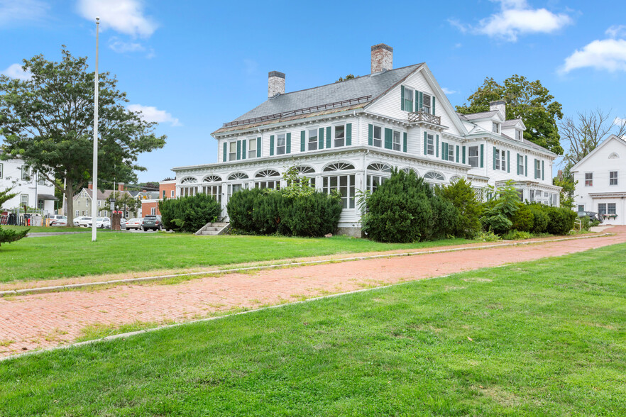 Primary Photo Of 145 Main St, Amesbury Religious Facility For Sale