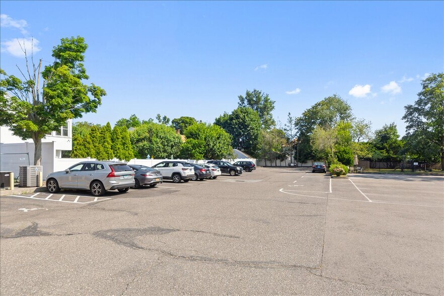 More Photos Of 2119 Post Rd, Fairfield Medical For Sale