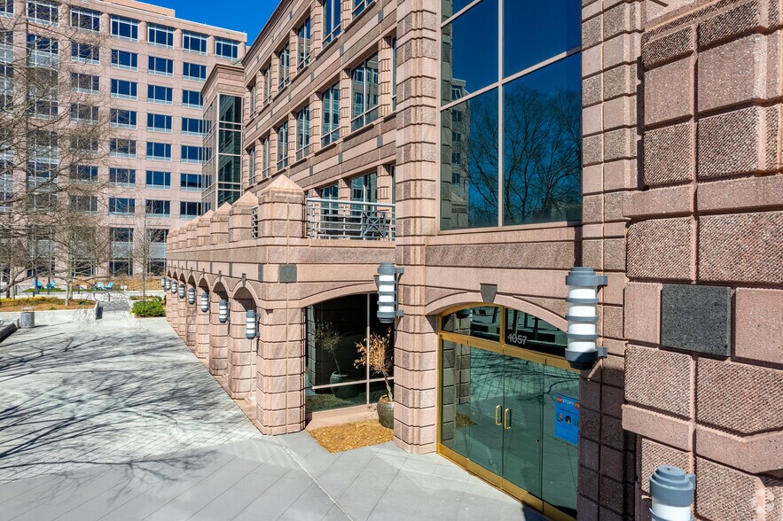 More Photos Of 1277 Lenox Park Blvd, Atlanta Unknown For Lease