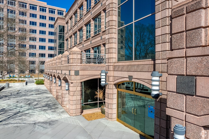 More Photos Of 1277 Lenox Park Blvd, Atlanta Unknown For Lease
