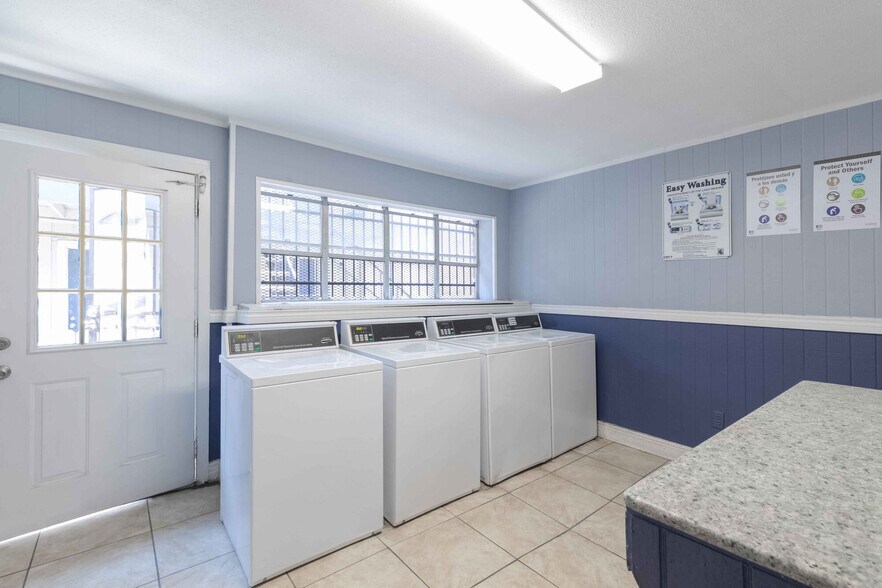 More Photos Of 10000 Hammerly Blvd, Houston Apartments For Sale