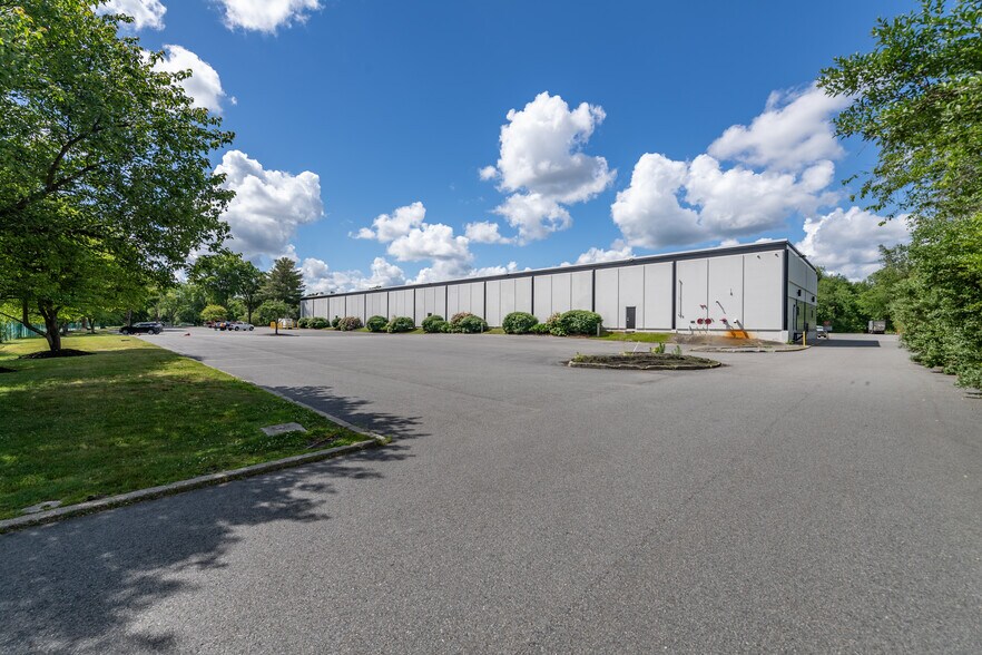 More Photos Of 26 Wiggins Ave, Bedford Warehouse For Lease