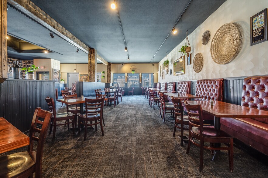 More Photos Of 302 S Main St, Kalispell Restaurant For Sale