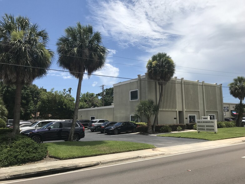 Primary Photo Of 3630 W Kennedy Blvd, Tampa Loft Creative Space For Lease